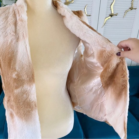Entro | Cow Print Fuzzy Layering Vest With Pockets Camel Tan Cream New Small - Picture 8 of 13